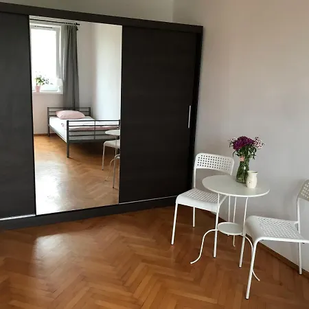 Homestay Mango Grochowska-tanie Pokoje W Apartamencie-samodzielne Zameldowanie-self Check In Poznan